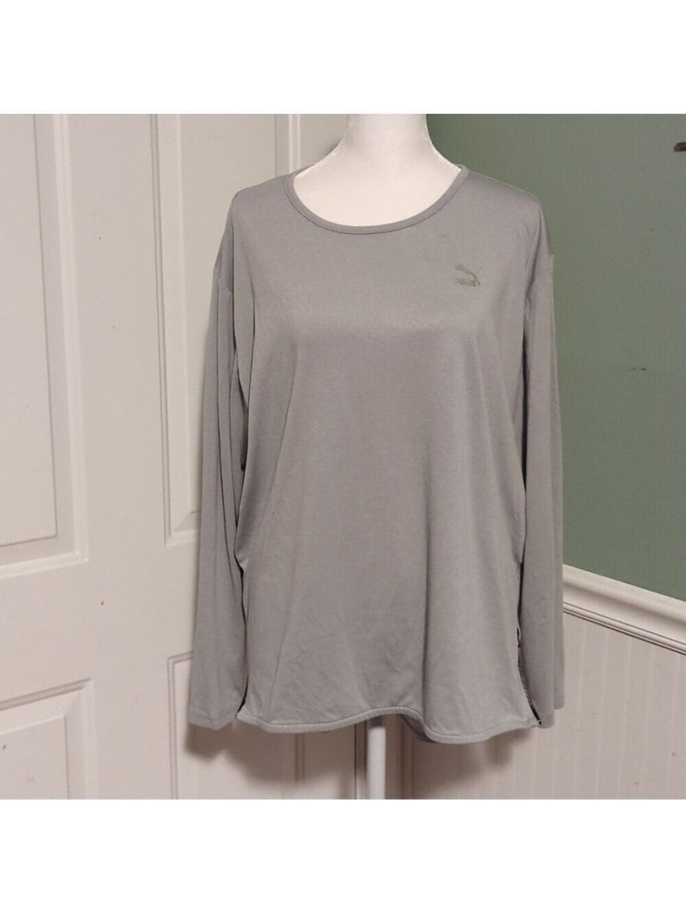 Puma Womens Large Long Sleeve Athletic Shirt